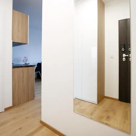 Park Avenue Grzybowska 85 *